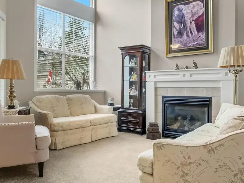 17 16995 64 AVENUE - photo 3 of 36
