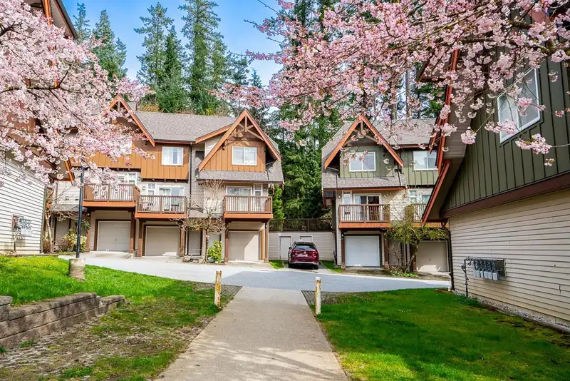 27 2000 PANORAMA DRIVE - photo 1 of 17