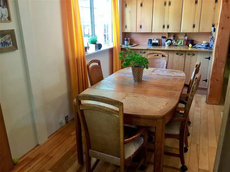 6 BRACKEN PARKWAY - photo 3 of 25