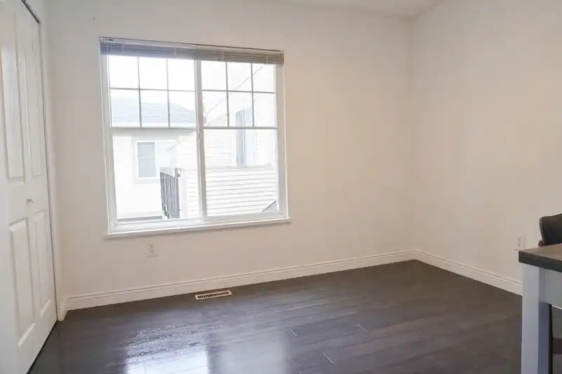 32 3880 WESTMINSTER HIGHWAY - photo 4 of 14