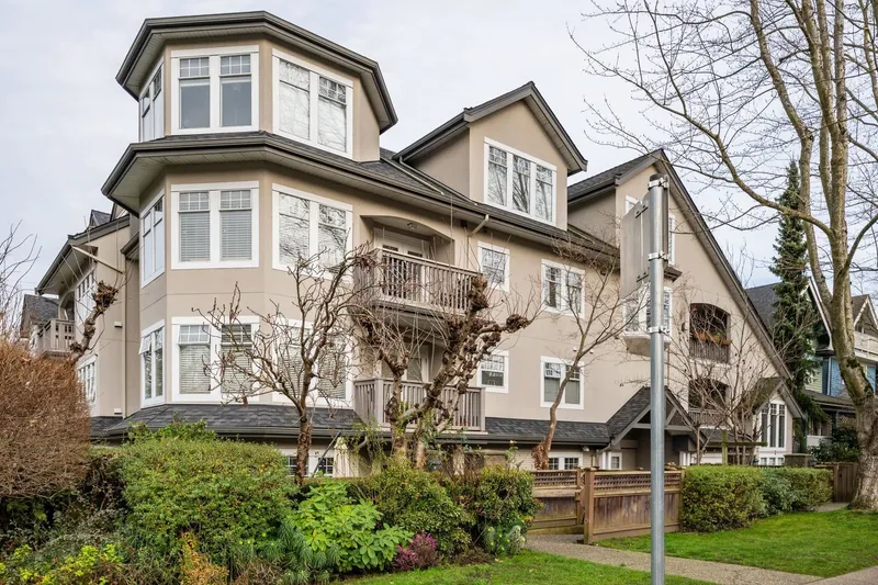 304 1989 W 1ST AVENUE - photo 1 of 23