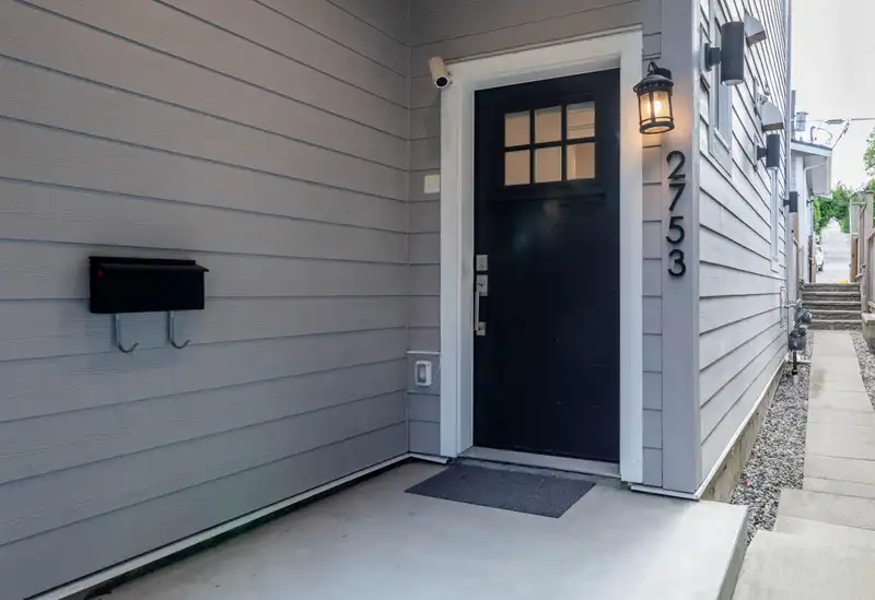 2753 ALMA STREET - photo 3 of 40