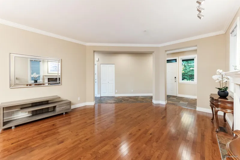 26 1705 PARKWAY BOULEVARD - photo 4 of 25