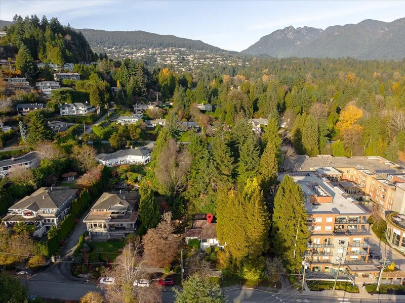 753 KEITH ROAD - photo 3 of 25