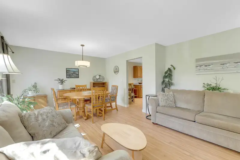 1854 129 STREET - photo 3 of 39