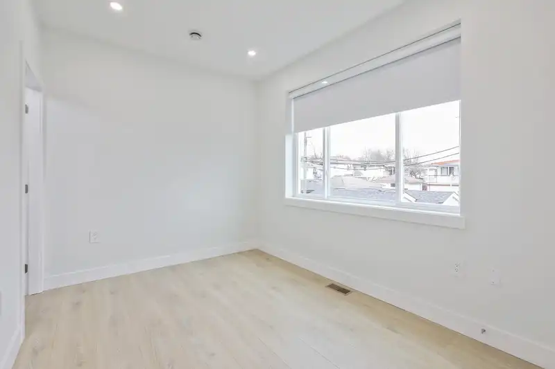 6548 KNIGHT STREET - photo 4 of 14