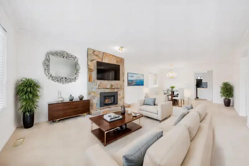 3237 HARWOOD AVENUE - photo 4 of 32