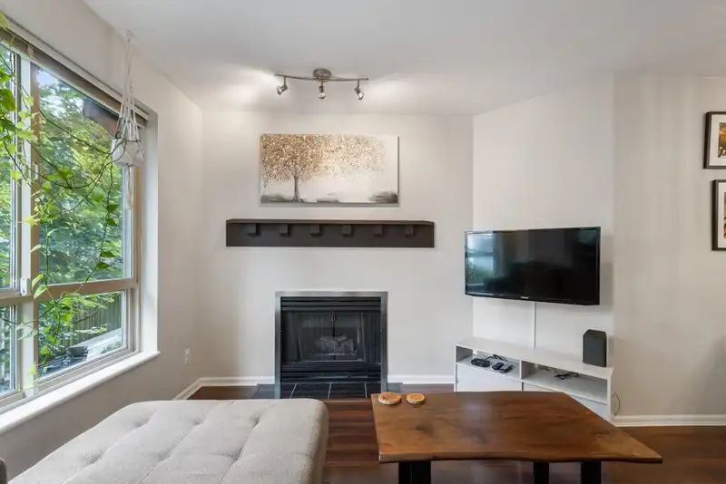 311 150 W 22ND STREET - photo 3 of 17