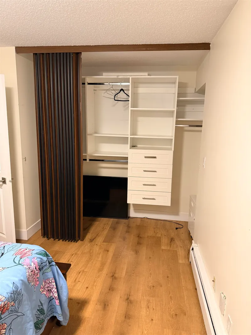 121 7468 138 STREET - photo 4 of 17