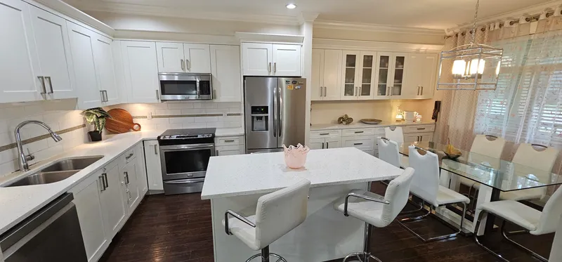 60 5957 152 STREET - photo 1 of 25