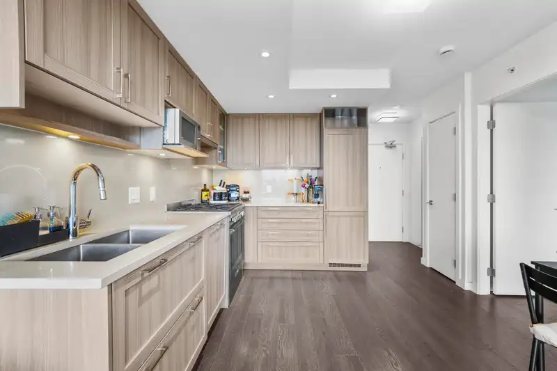 910 5470 ORMIDALE STREET - photo 3 of 27