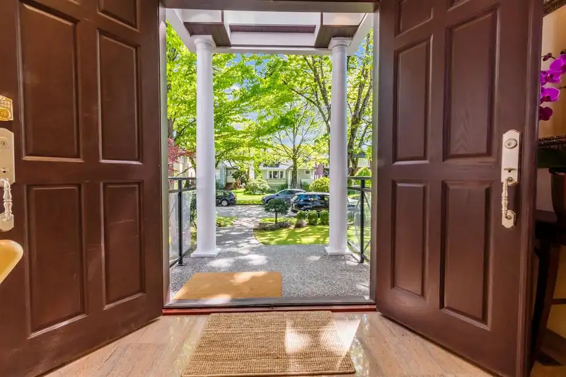 3123 W 27TH AVENUE - photo 2 of 24