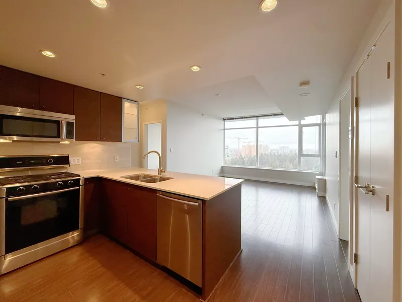 1707 7371 WESTMINSTER HIGHWAY - photo 3 of 25