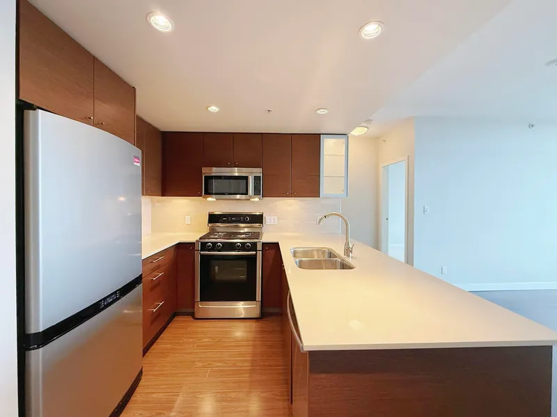 1707 7371 WESTMINSTER HIGHWAY - photo 4 of 25