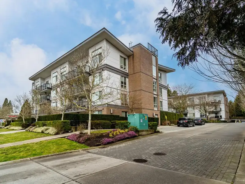 111 12039 64 AVENUE - photo 2 of 26
