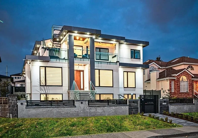 5655 PORTLAND STREET - photo 1 of 9