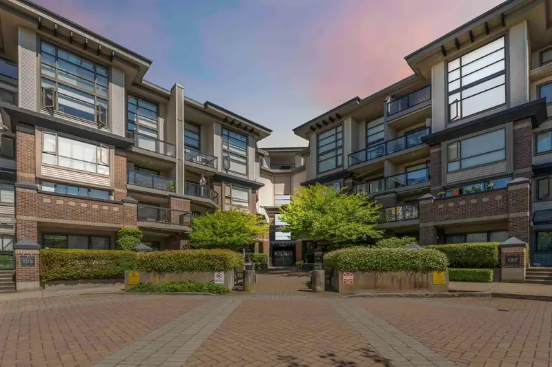 338 10838 CITY PARKWAY - photo 3 of 40