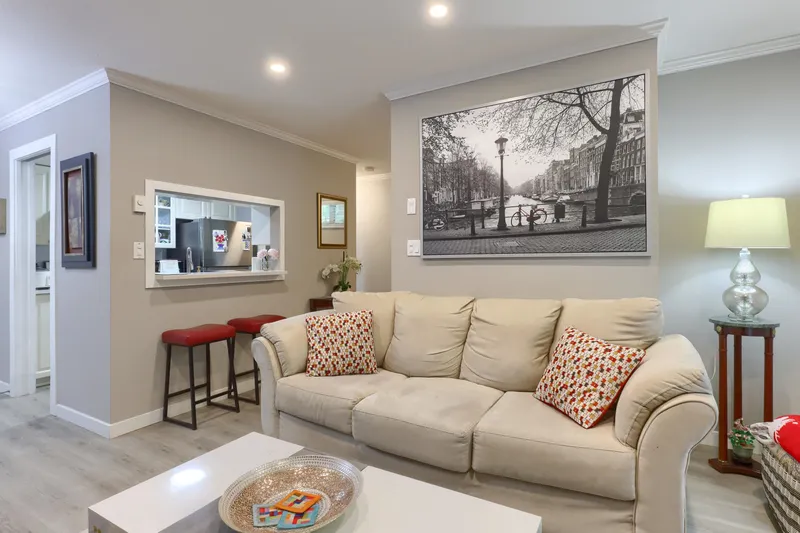 17 2885 E KENT AVENUE NORTH - photo 4 of 20