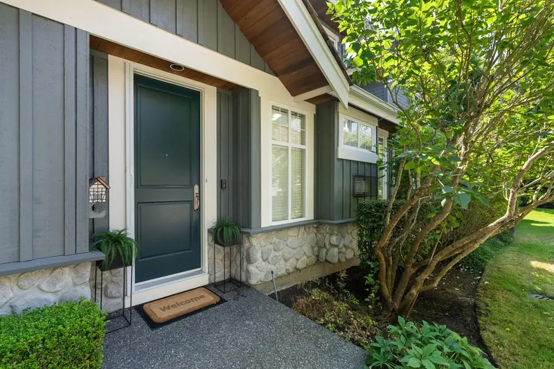 9 15715 34 AVENUE - photo 2 of 25