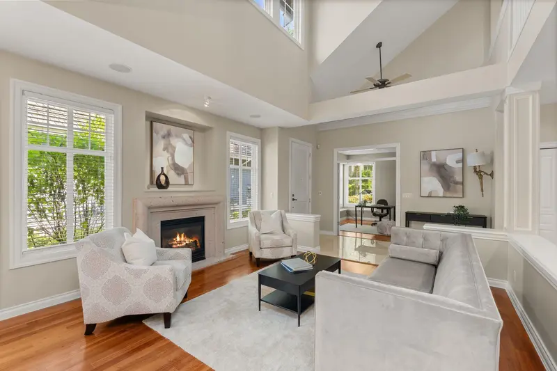 9 15715 34 AVENUE - photo 4 of 25