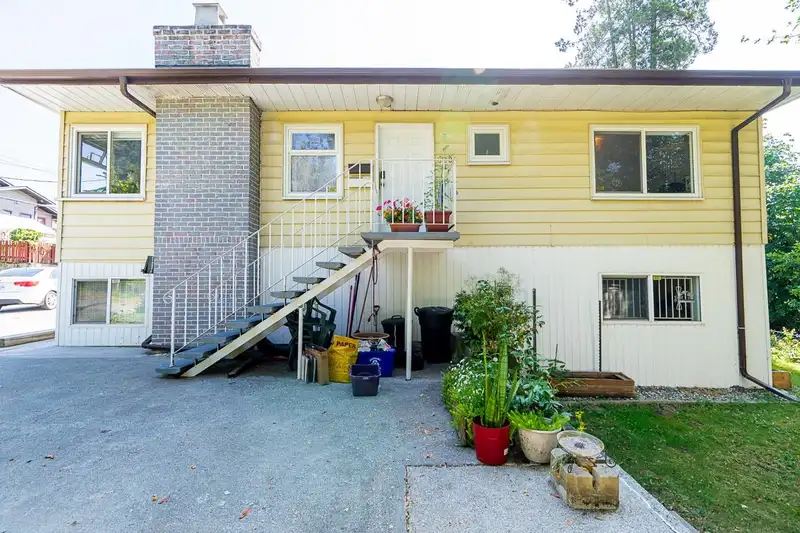 8280 PATTERSON AVENUE - photo 1 of 32