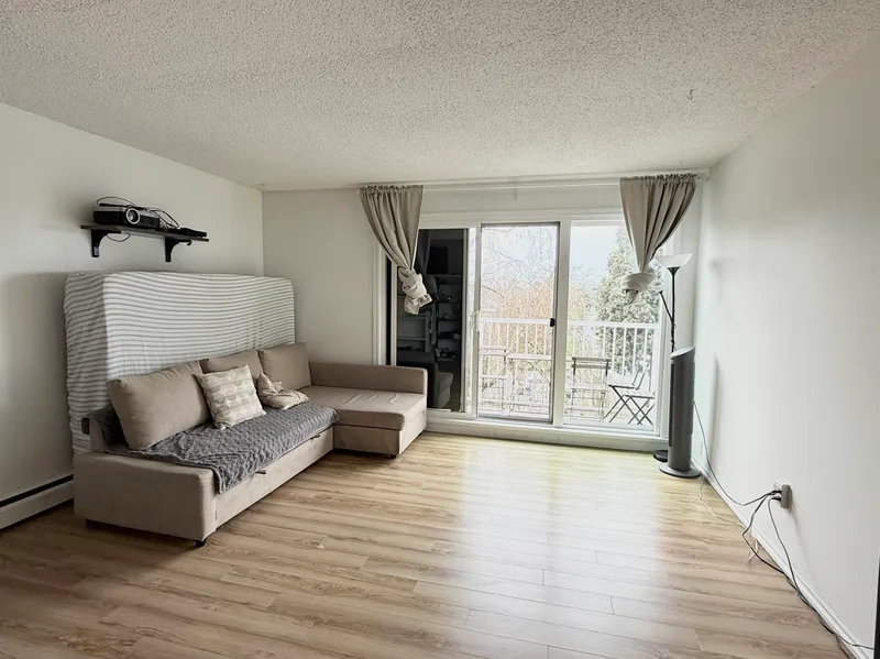 304 7280 LINDSAY ROAD - photo 4 of 13