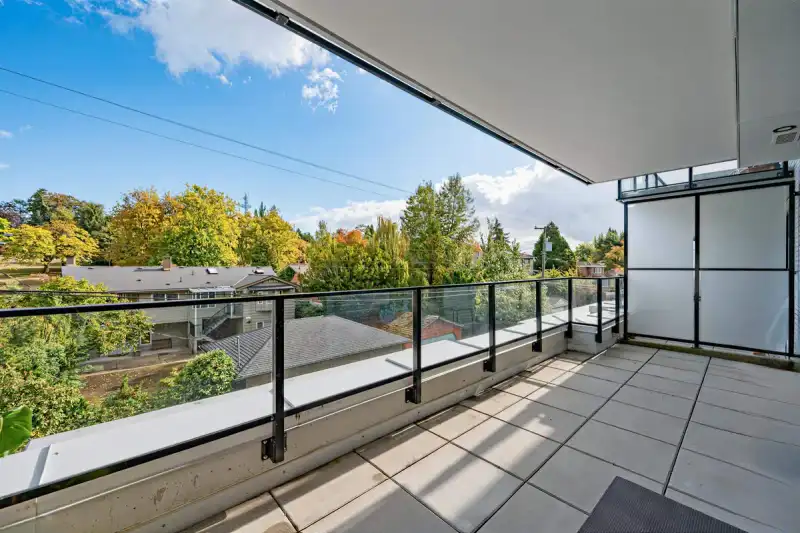 314 5168 CAMBIE STREET - photo 1 of 32