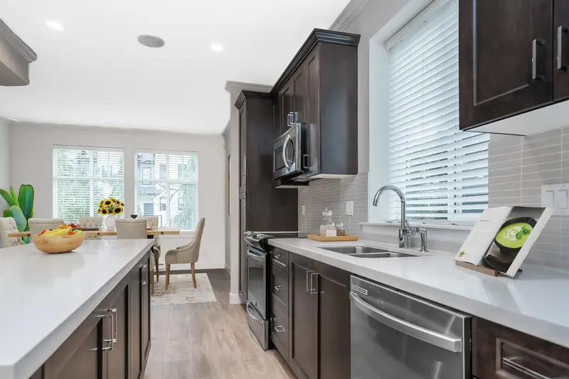 43 14271 60TH AVENUE - photo 4 of 25