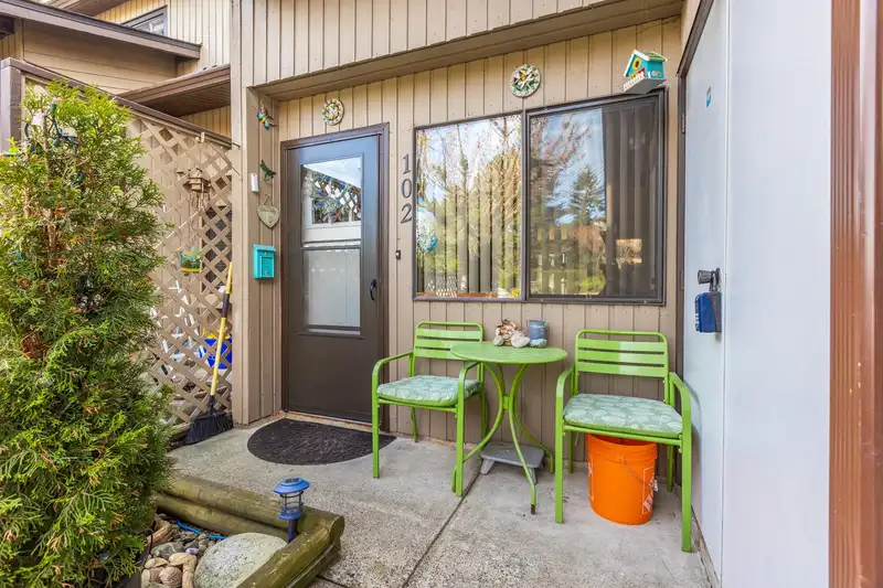 102 27044 32 AVENUE - photo 3 of 39