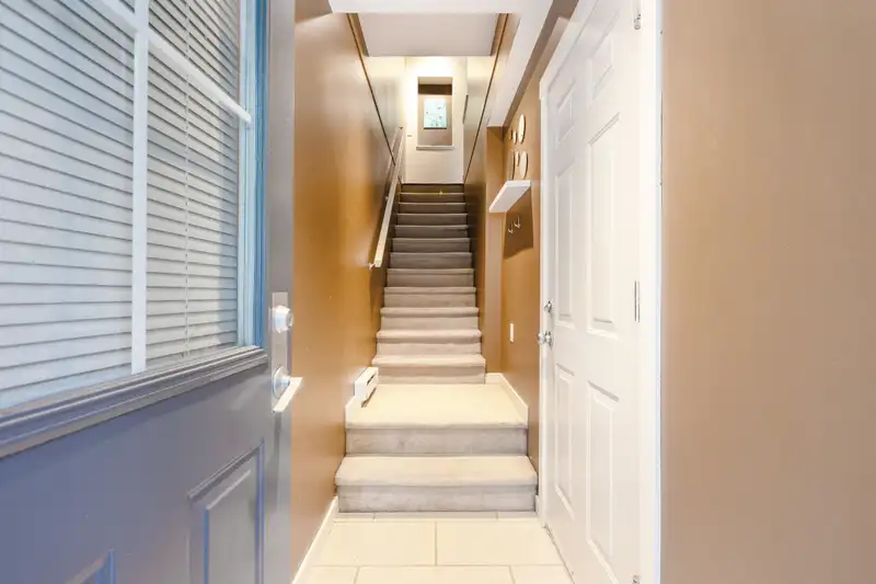 26 15075 60 AVENUE - photo 3 of 30