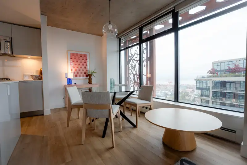 3406 128 W CORDOVA STREET - photo 3 of 40