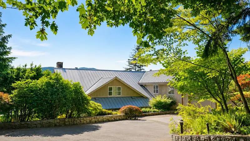 6231 TAYLOR DRIVE - photo 4 of 40
