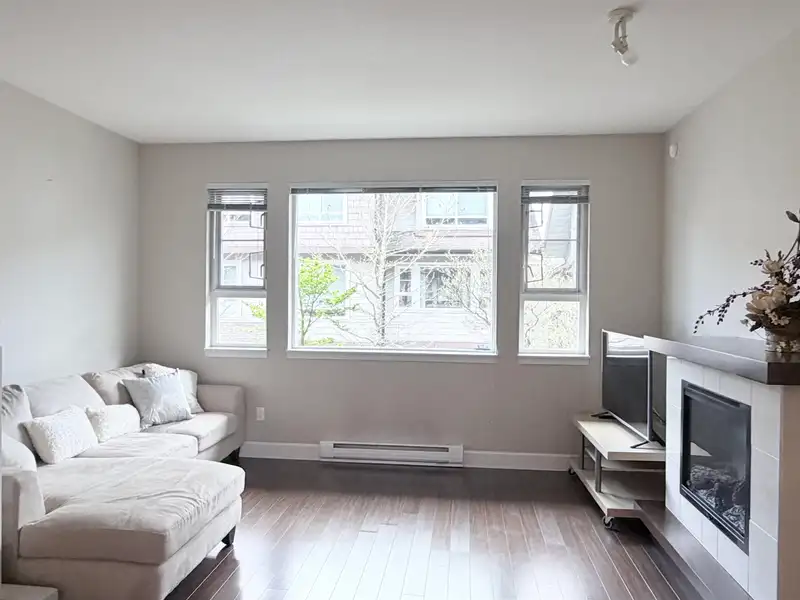 25 9551 FERNDALE ROAD - photo 2 of 25