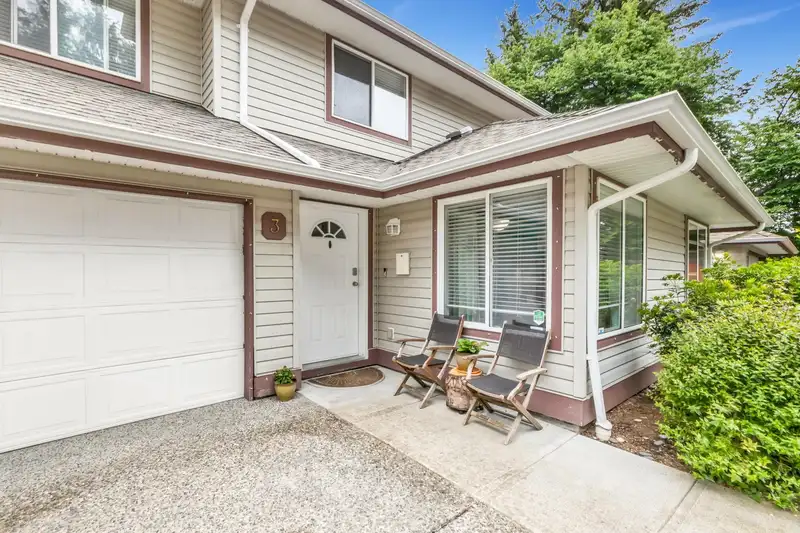 3 20985 CAMWOOD AVENUE - photo 3 of 25