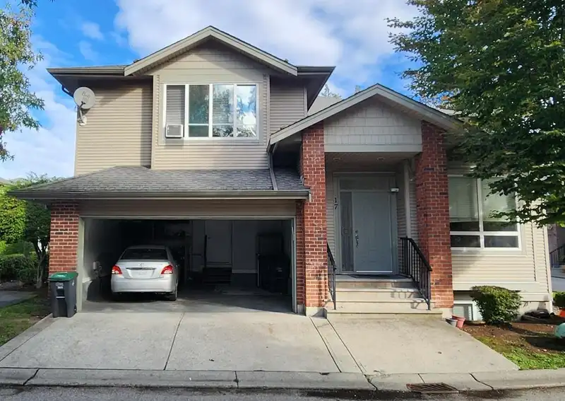 17 6116 128 STREET - photo 2 of 6