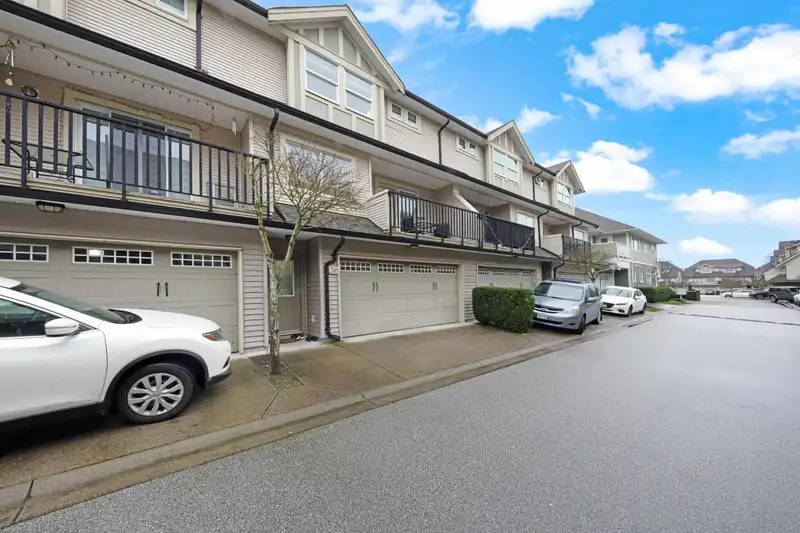 36 8358 121A STREET - photo 2 of 33