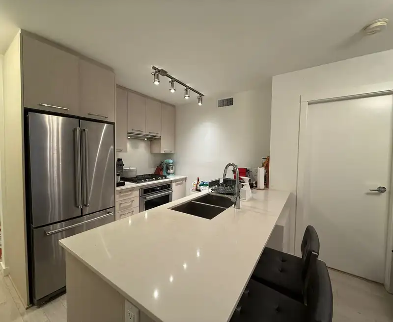 306 7708 ALDERBRIDGE WAY - photo 3 of 39