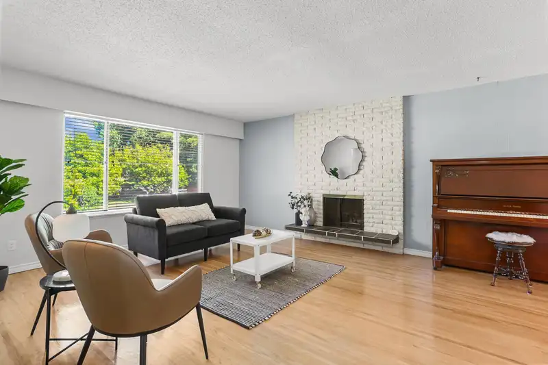 11663 MORRIS STREET - photo 3 of 22