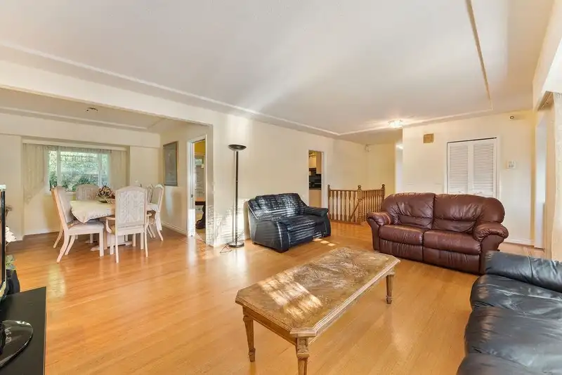 927 CANYON COURT - photo 4 of 28