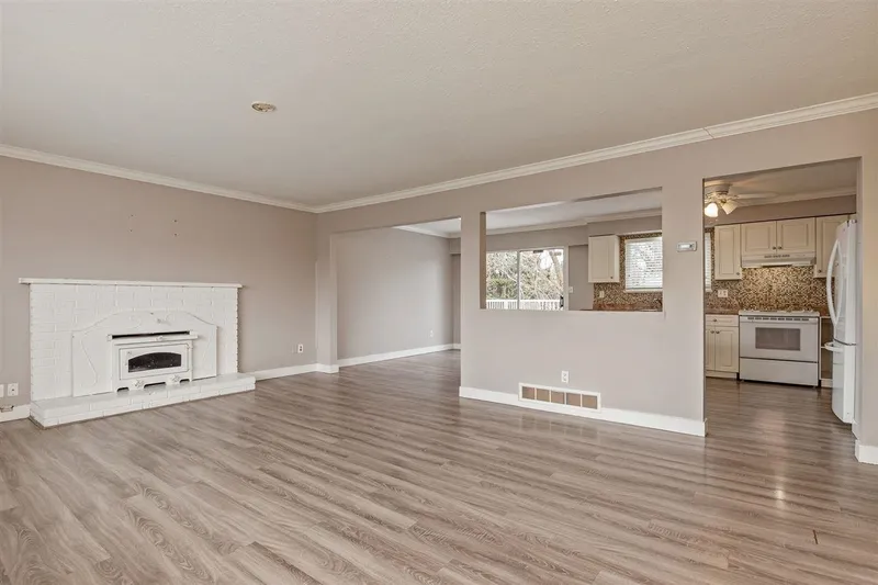 31511 MARSHALL ROAD - photo 2 of 17