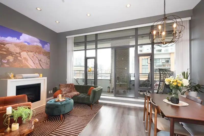401 39 SIXTH STREET - photo 3 of 38