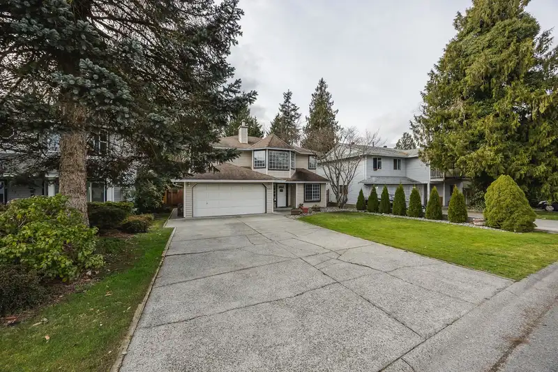 12157 234 STREET - photo 2 of 40