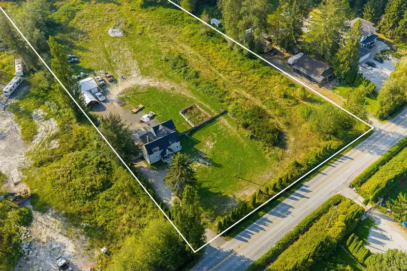 13511 224 STREET - photo 4 of 33