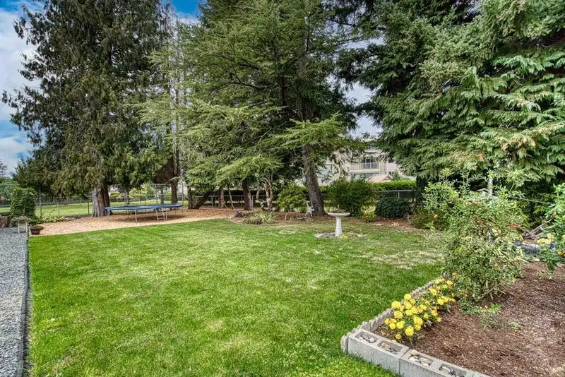 8668 COVENTRY PLACE - photo 1 of 35