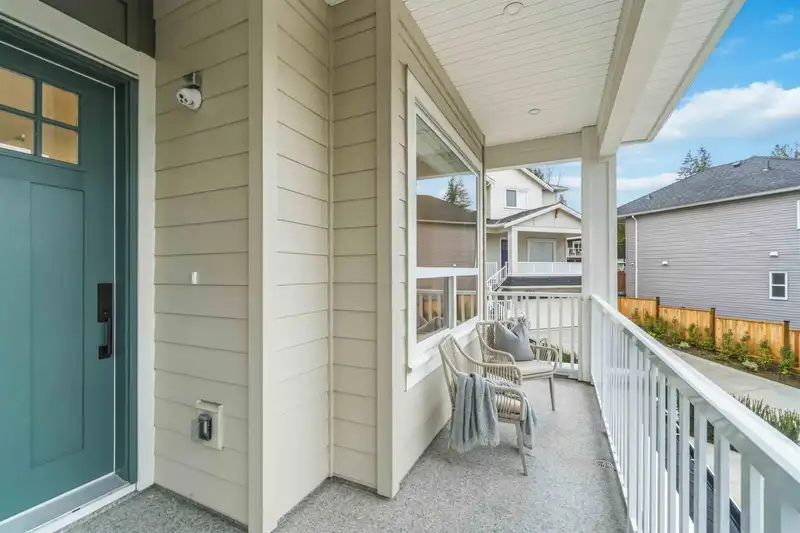 3456A DARWIN AVENUE - photo 2 of 37