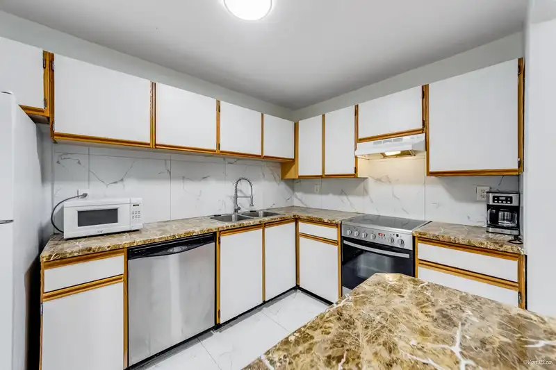 108 13364 102 AVENUE - photo 3 of 26
