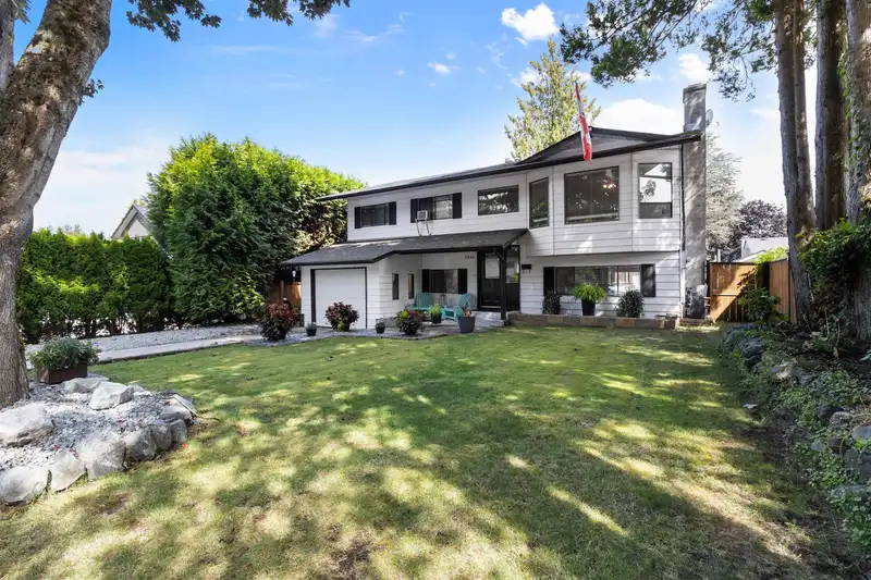 3846 LINDSAY STREET - photo 1 of 40