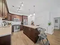 105 2288 WELCHER AVENUE - thumbnail 2