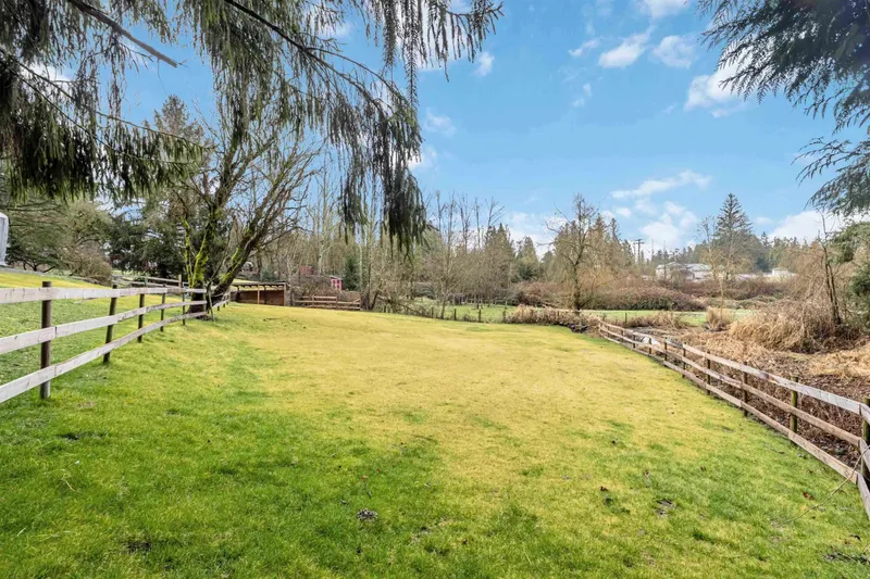 22990 70A AVENUE - photo 3 of 25