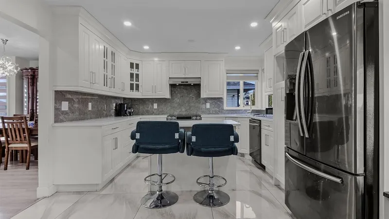 31297 WAGNER DRIVE - photo 3 of 18